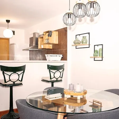 Artistic Beachfront Apartment Radazul Exterior photo