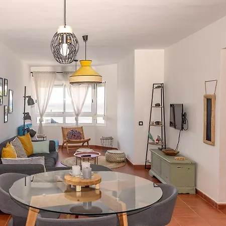 Artistic Beachfront Apartment Radazul Exterior photo