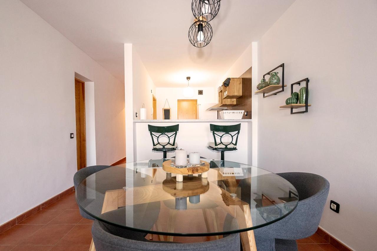 Artistic Beachfront Apartamento